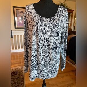 Chico's Black and White Snakeskin Long Sleeve Top